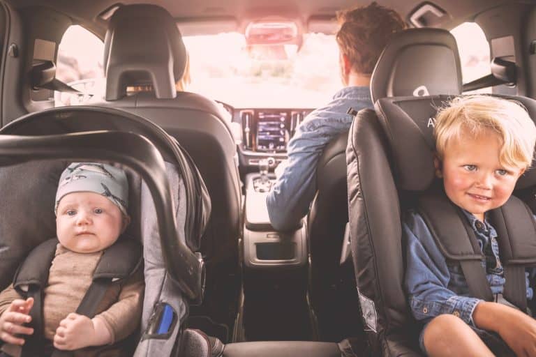 Silla de coche para niños con las ventas disparadas en