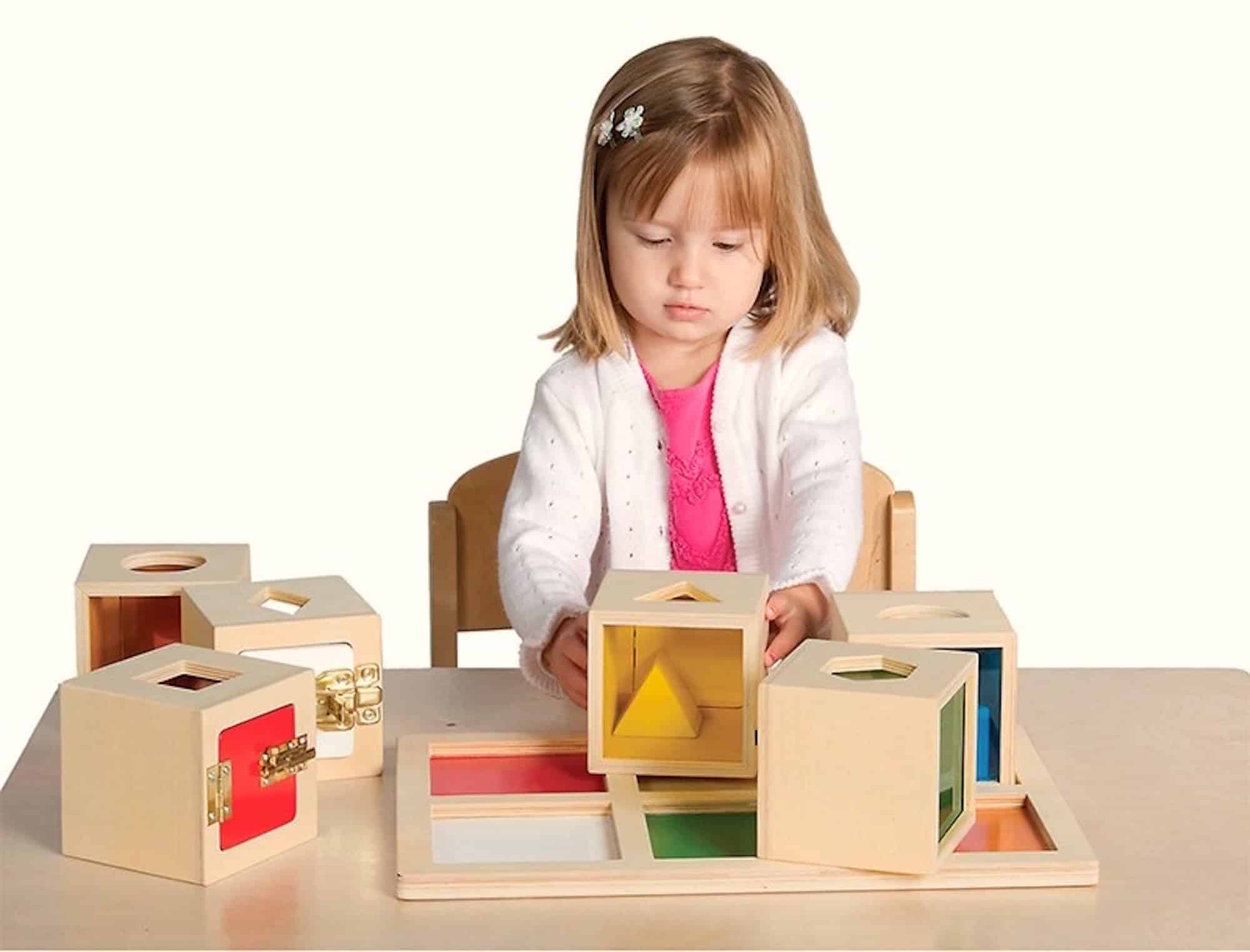 20 ideas de juguetes Montessori para niños de 0 a 1 año