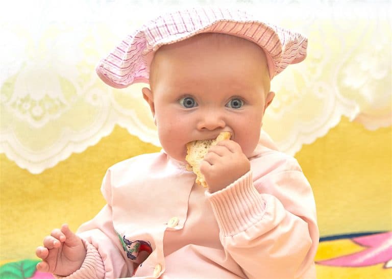 Mito o Realidad: ¿Es bueno añadir cereal al biberón de mi bebé?