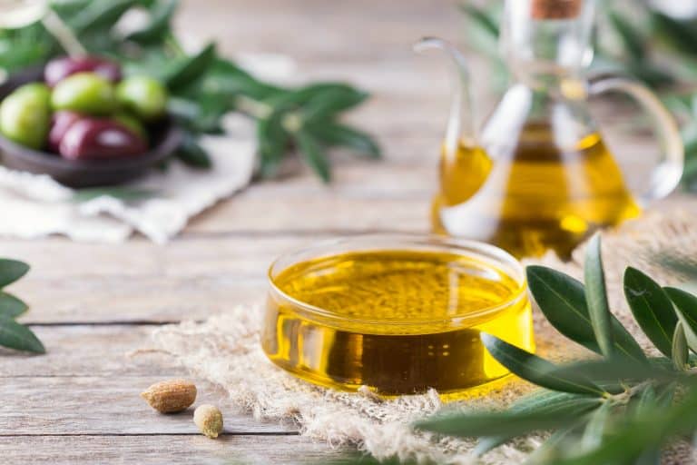 Beneficios del aceite de oliva virgen extra en la lactancia materna
