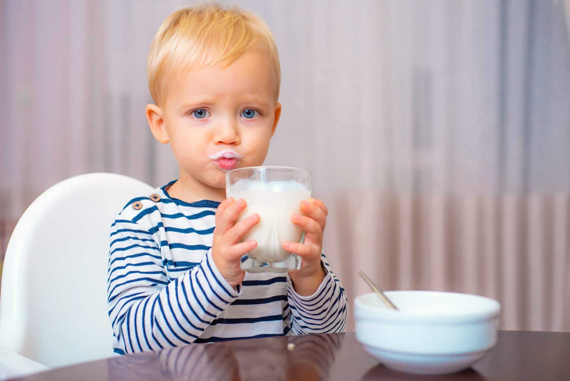 Alimentación a partir de los 12 meses: ¿Cuándo le damos la leche?
