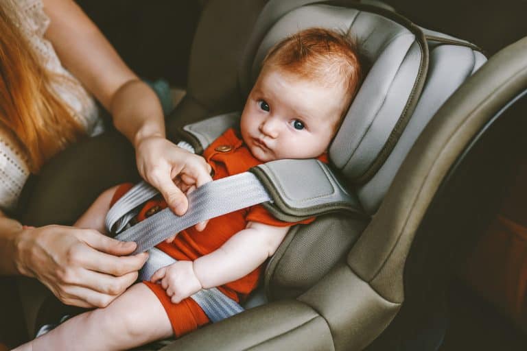 10 Indicadores de que debes cambiar la silla del coche de tu bebé