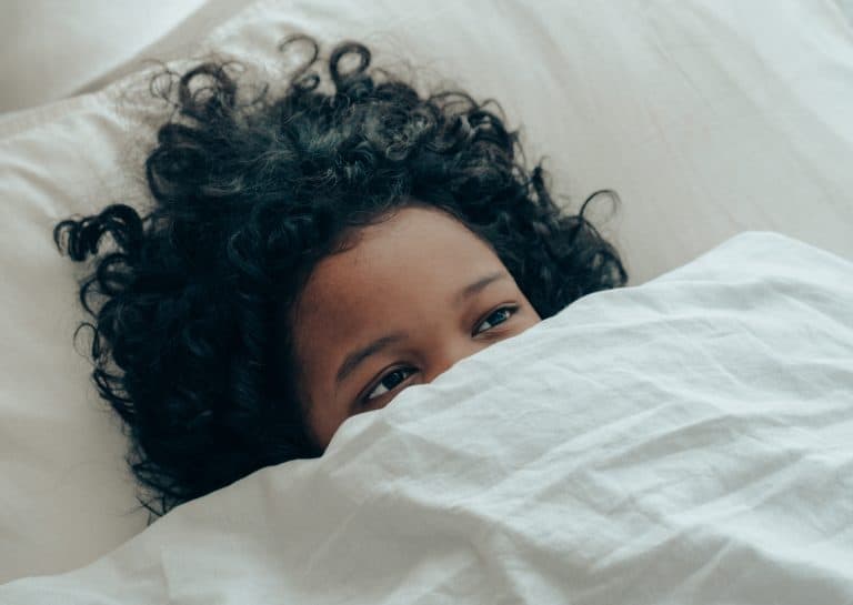 Somnifobia: ¿qué hacer si un niño no puede dormir por miedo?