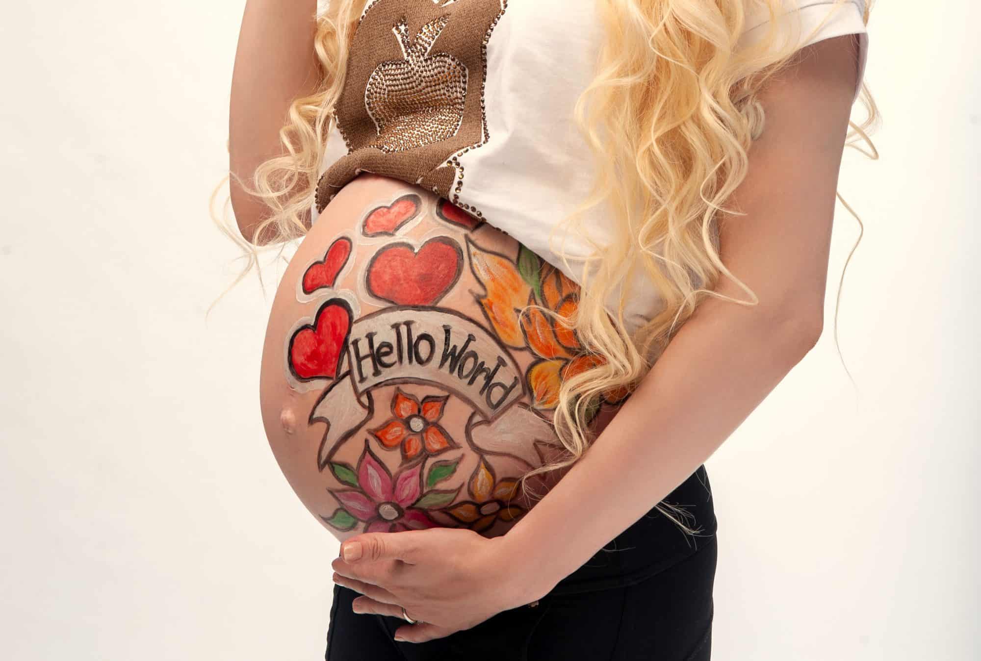 ¿Es seguro pintarse la tripa durante el embarazo? - Belly painting