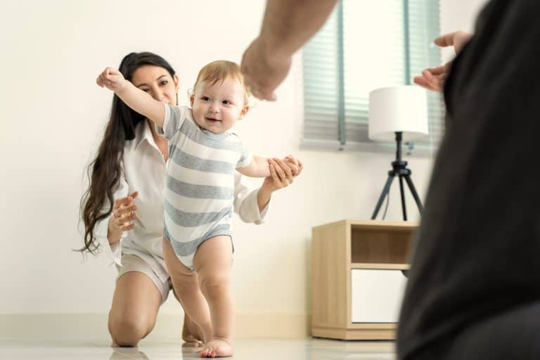 Primeros pasos: ¿Cómo saber si un niño camina mal?