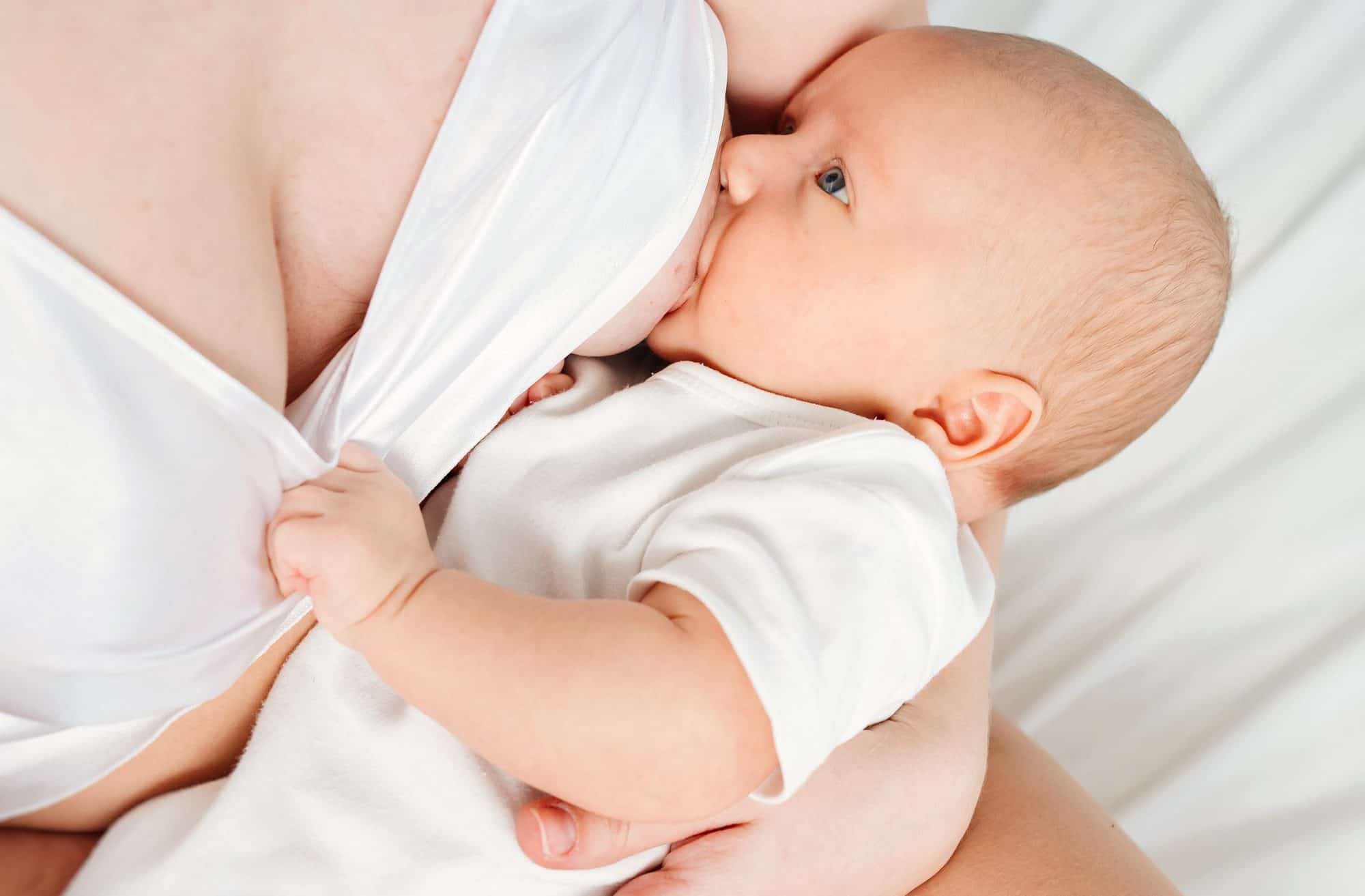 Qué factores inmunológicos tiene la leche materna? - CSC