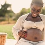¿Por qué sale y cuándo se quita la línea alba en el embarazo?