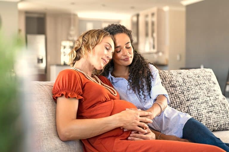 La OMS insta a proteger a madres y bebés en el periodo posnatal