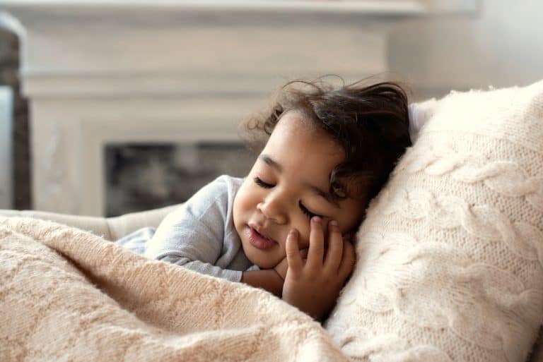 Bye, bye siesta: A qué edad dejan de querer dormir siesta los niños