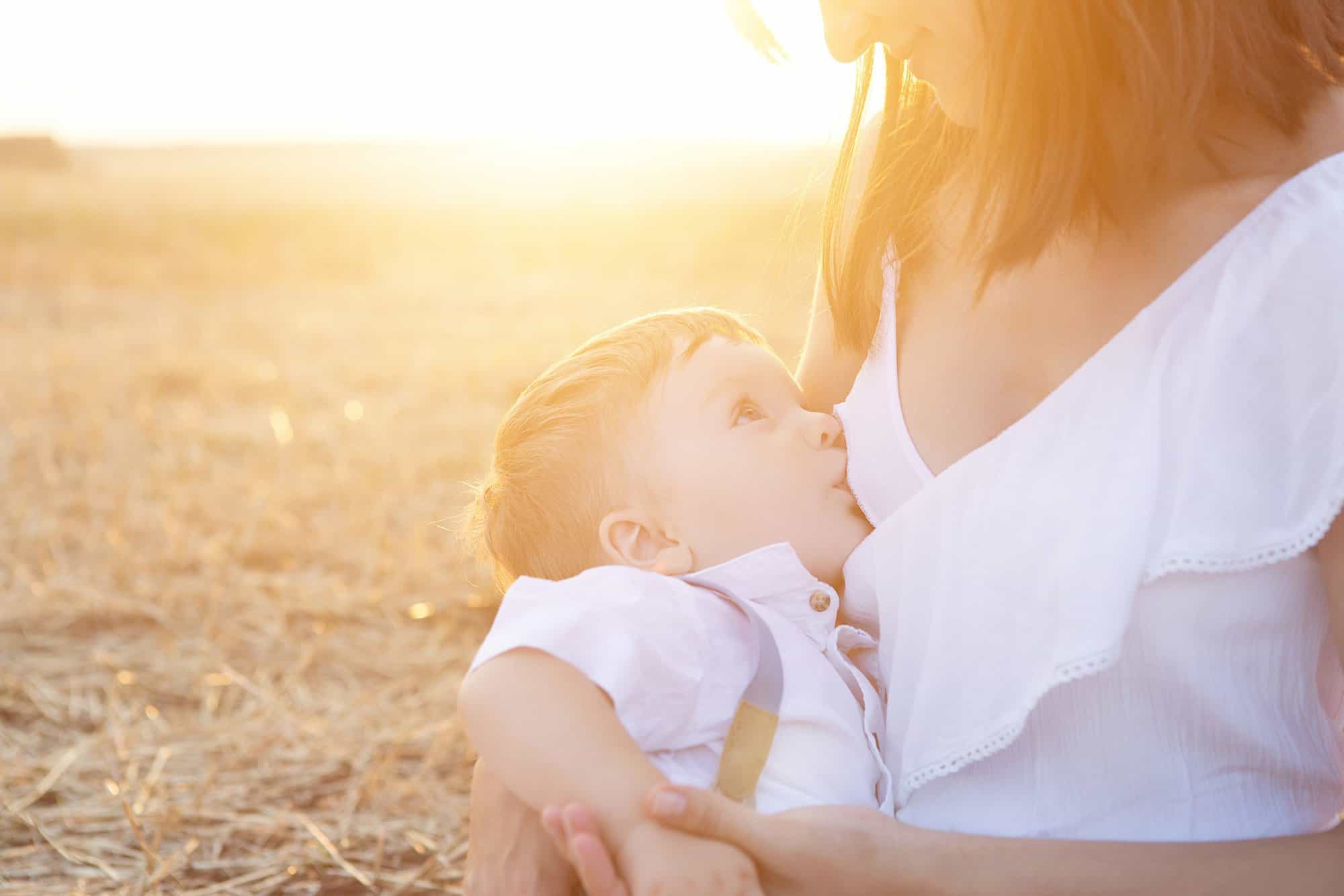 Estudio: La lactancia materna exclusiva previene el asma infantil