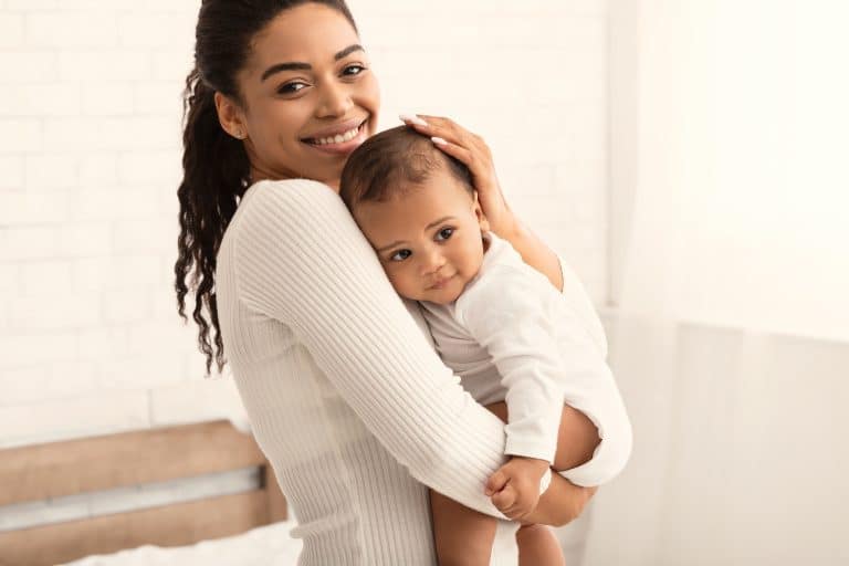 Olor a madre: ¿Qué es el olor a mamá?