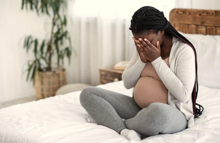 ¿Qué le pasa al bebé cuando estás triste durante el embarazo?