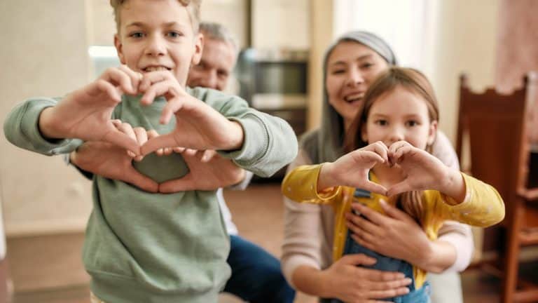 Las vacaciones con los abuelos aumenta el bienestar de los niños