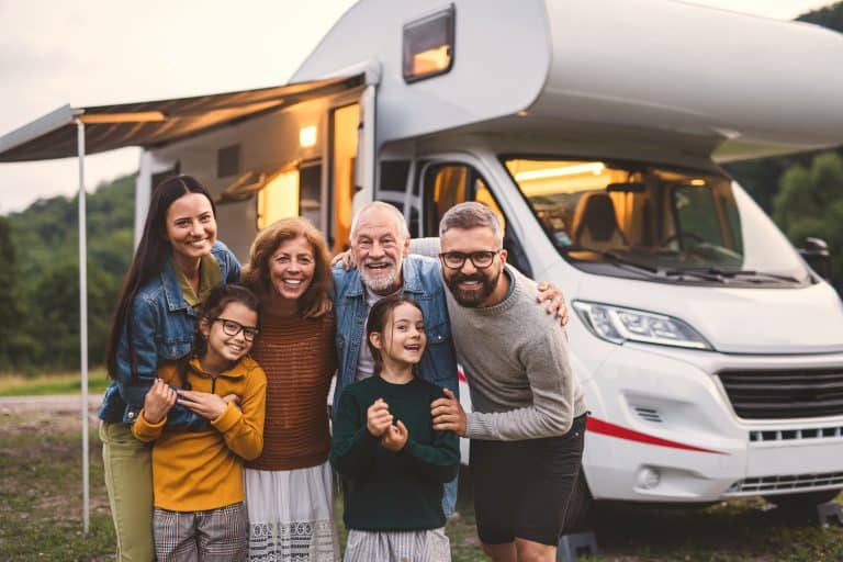 El verano refuerza el vínculo con los primos y abuelos