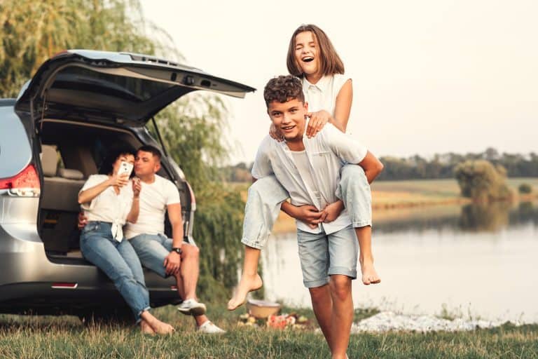 El verano refuerza el vínculo con los primos y abuelos