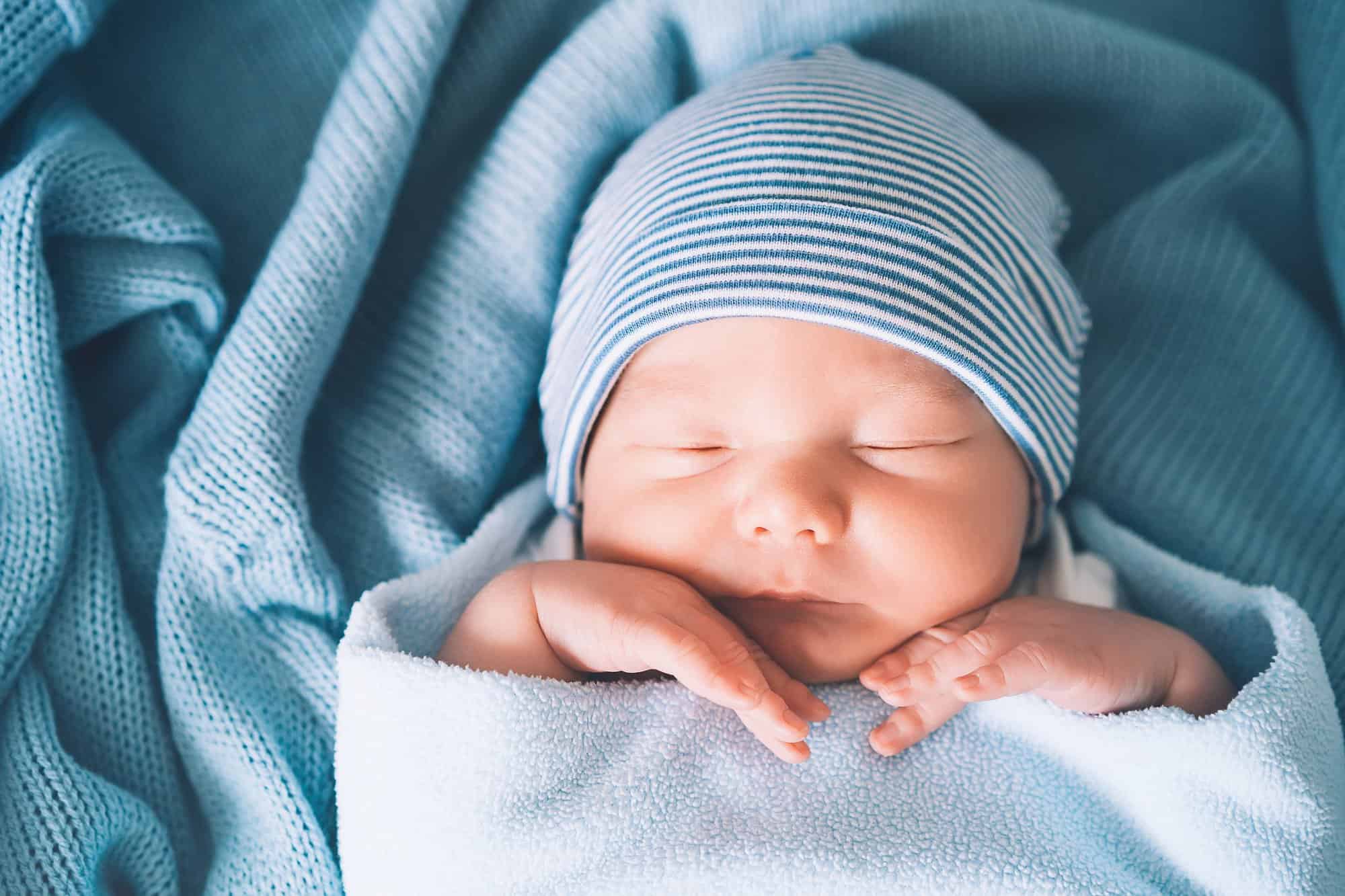 Haz lo mejor que pueda manejo Pigmento Hay que despertar a los bebés recién nacidos para que coman? - CSC