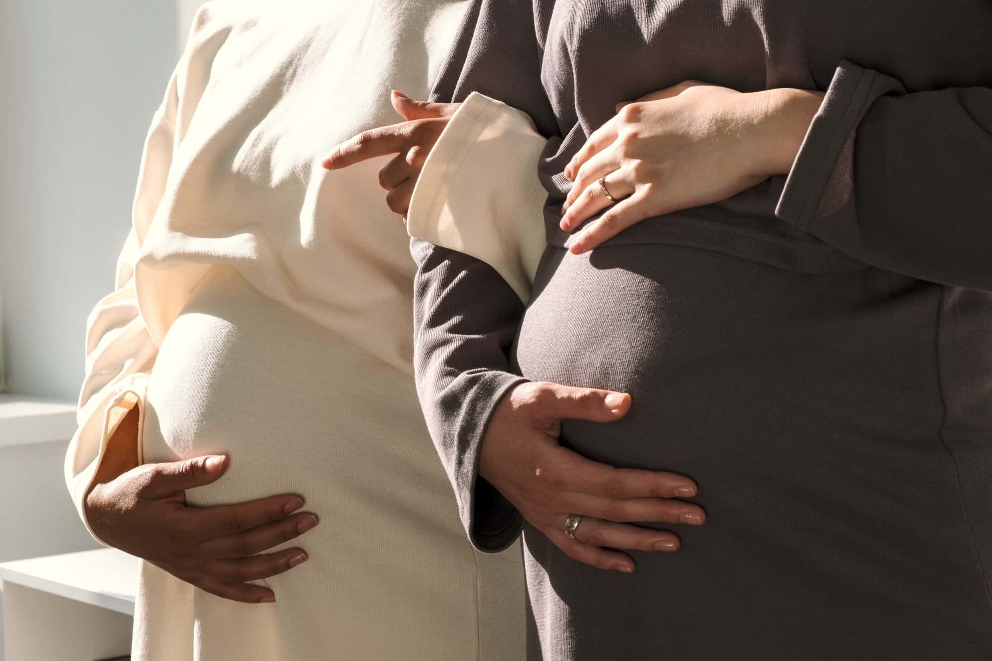 El efecto "contagio" en el embarazo existe, según dos estudios