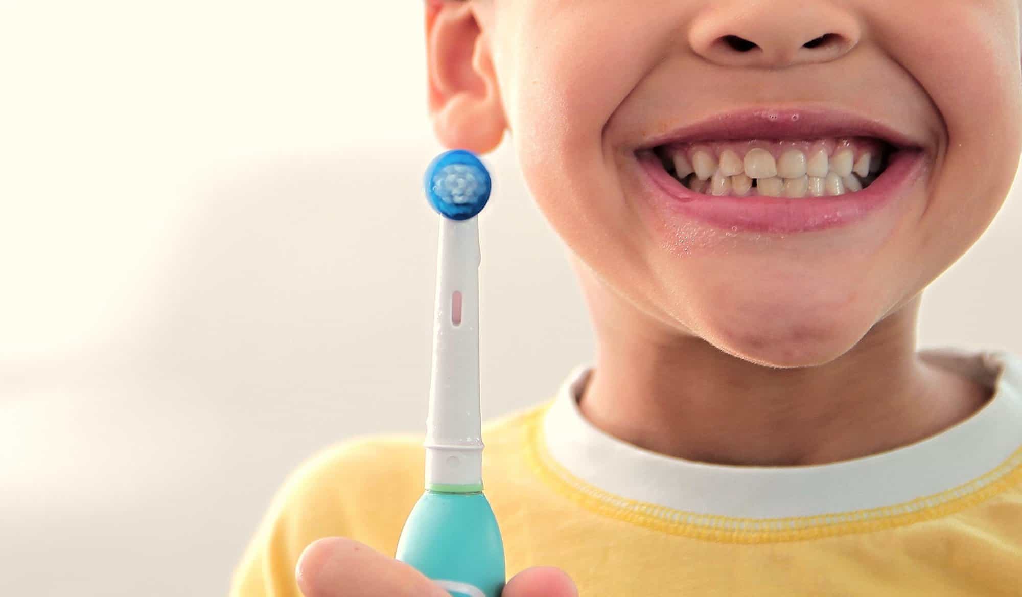 cepillo de dientes normal o eléctrico para peques