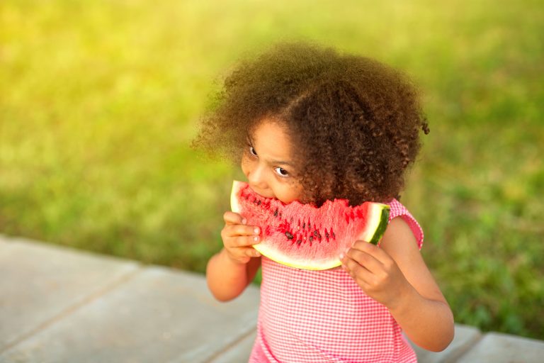 Los fruitis, el día escolar de la fruta