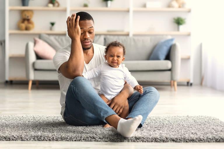 ¿Por qué mi bebé rechaza a su papá?
