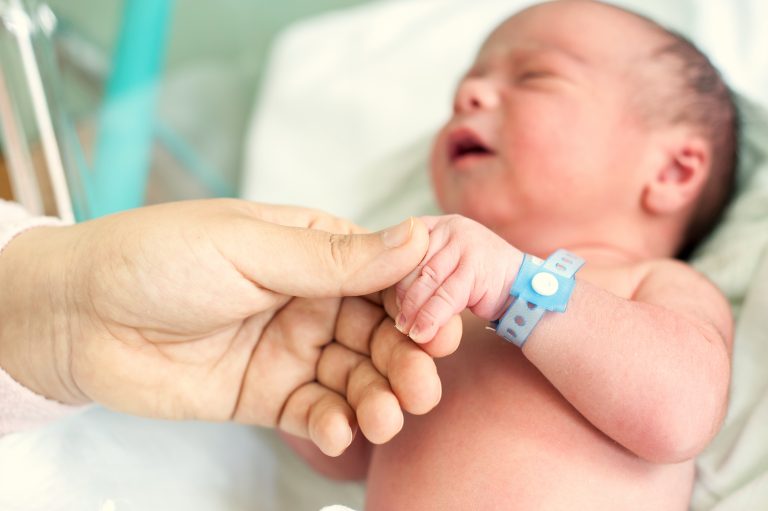 Derecho de los niños a estar acompañados en el hospital