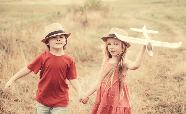 Por qué no debemos preguntar a los peques si tienen novia