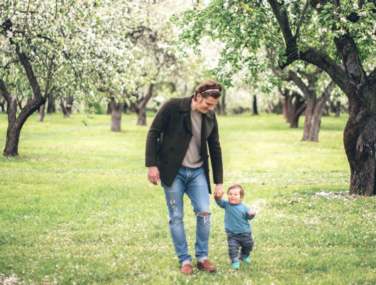 ¿Qué pasa cuando un niño tarda en caminar?