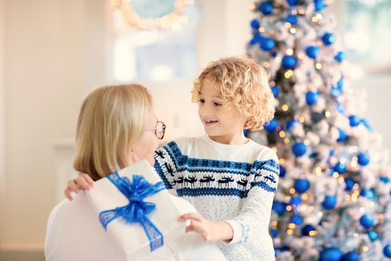 Gestionar los conflictos con los abuelos por los regalos de los niños