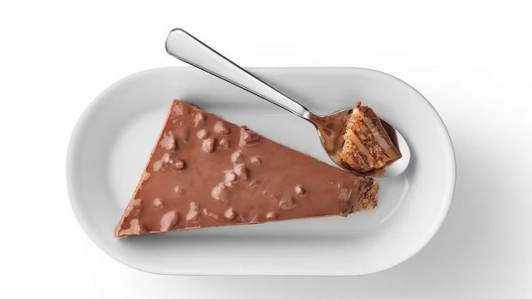 Detectan fragmentos de metal en una tarta helada de IKEA
