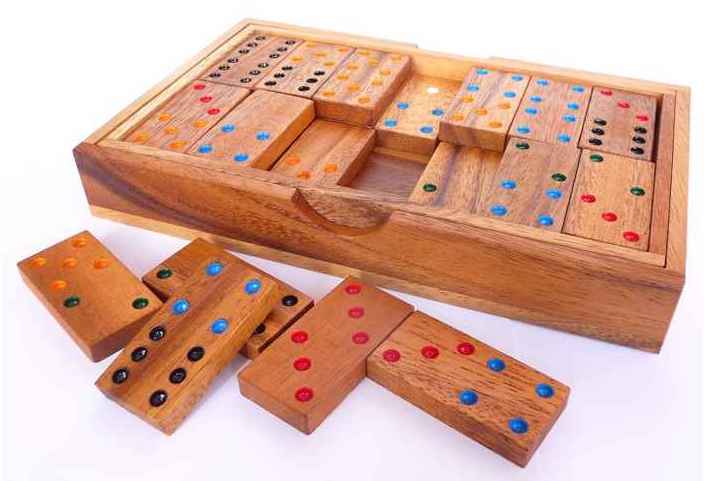 Juegos de mesa de madera, un regalo para toda la vida - CSC