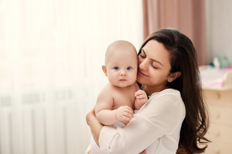 Transferencia horizontal de la microbiota de la madre al hijo