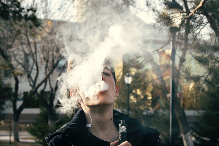 ¿Por qué el vapeo es malo para los adolescentes?