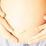 Guante inteligente detecta la posición fetal y evita parto peligroso