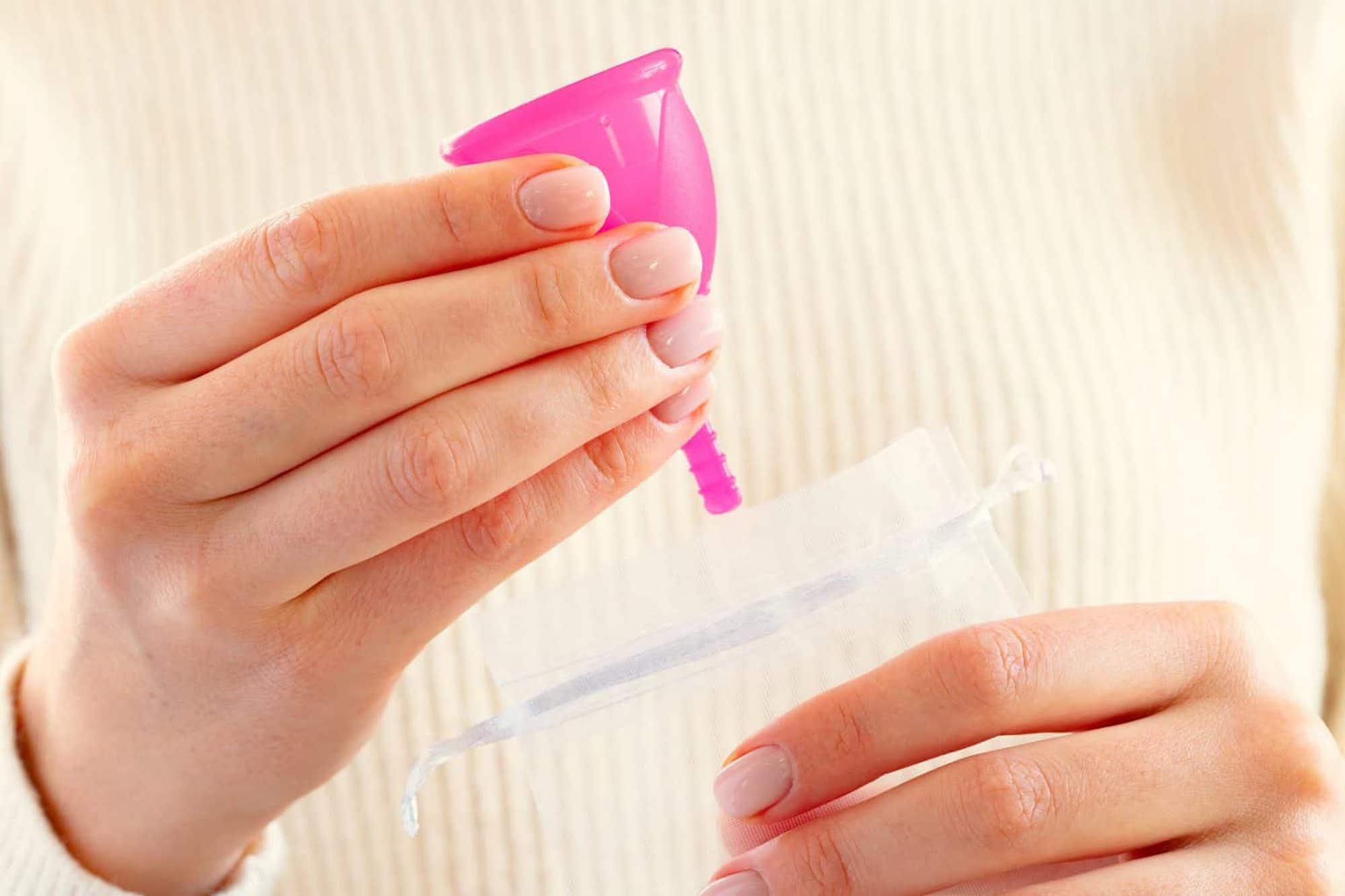 Universitarias inventan copa menstrual que detecta ETS