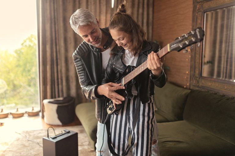 Música y adolescentes: Cómo les influye el metal o el rock