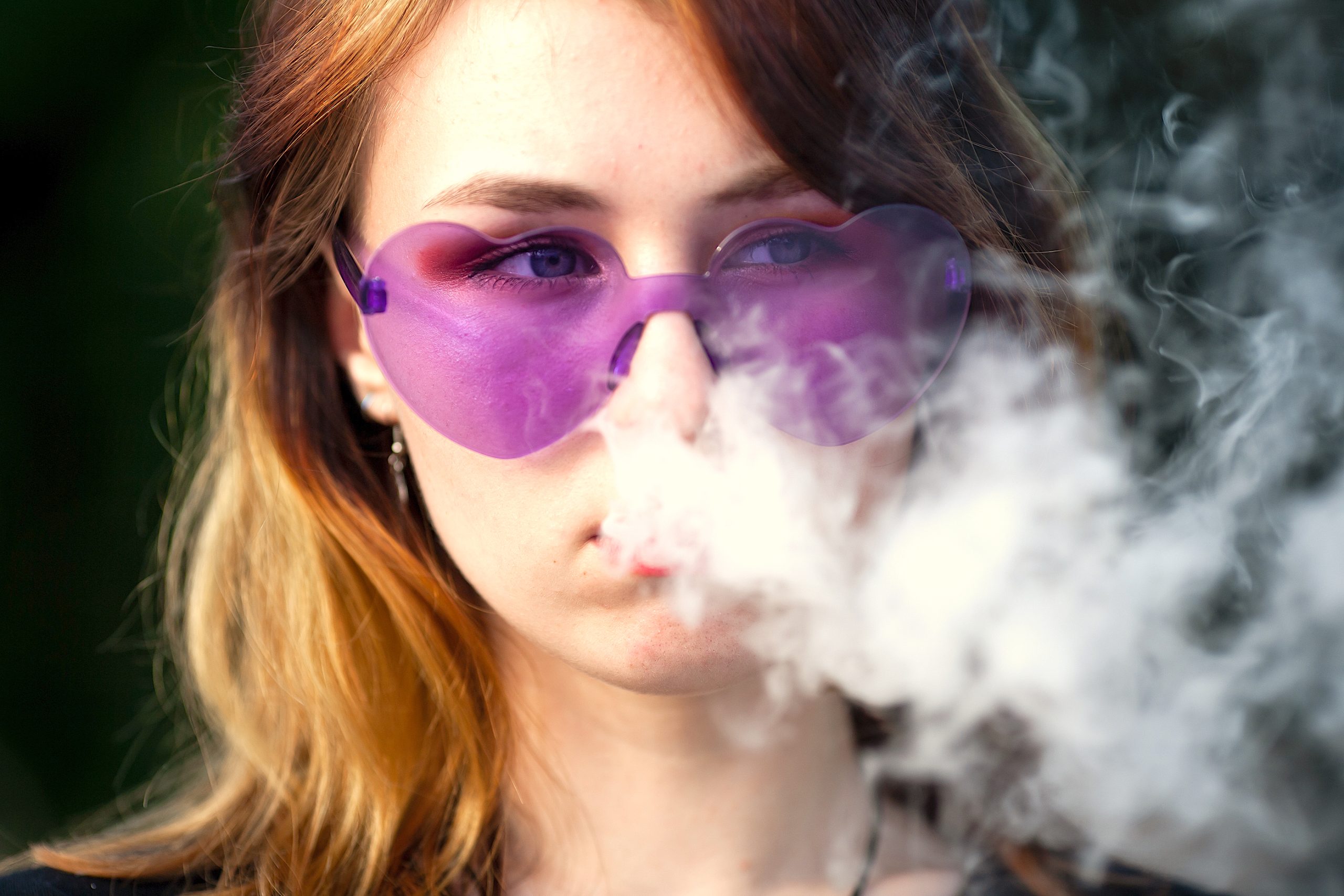Nicotina y marihuana aumentan depresión y ansiedad en jóvenes