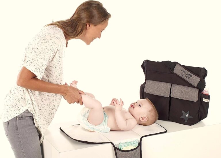 Vacaciones: ¿Cómo preparar la maleta del bebé?