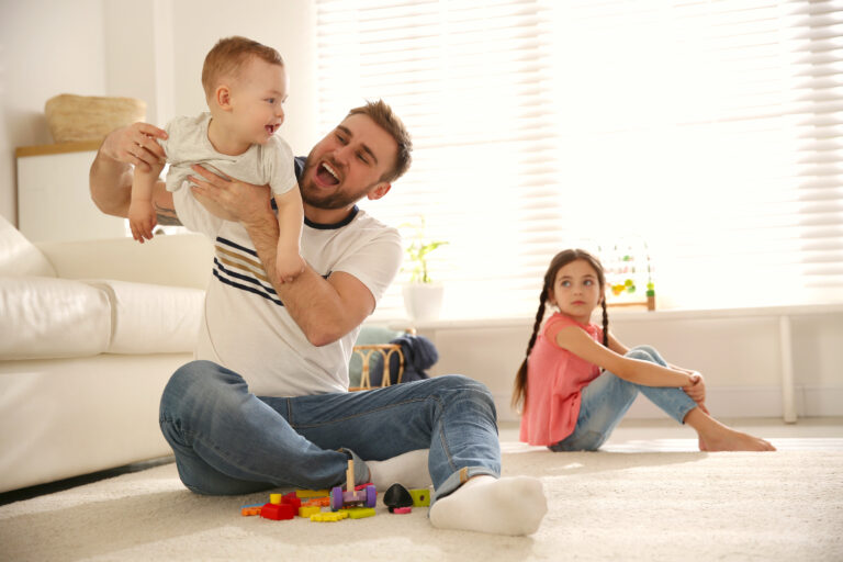 El trato diferencial de los padres afecta los lazos entre hermanos y a toda la familia