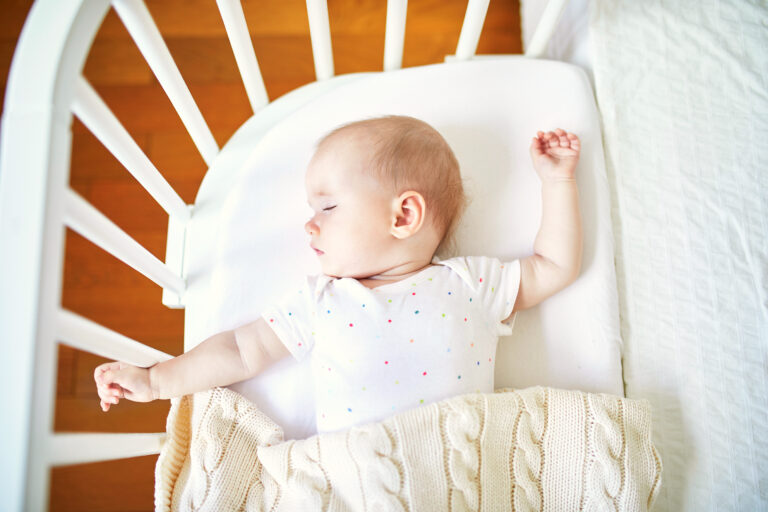 Dormir con el bebé en la cama: ¿Es buena idea según la ciencia?