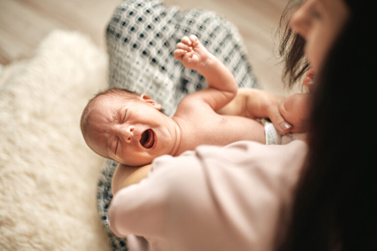 ¿Qué hacer cuando el bebé tiene gases?