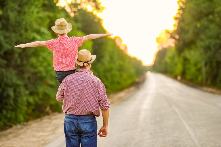 ¿Qué es ser un padre helicóptero?