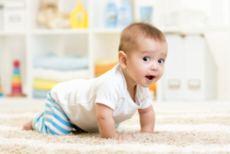 6 Juguetes para fomentar el gateo en los bebes CSC