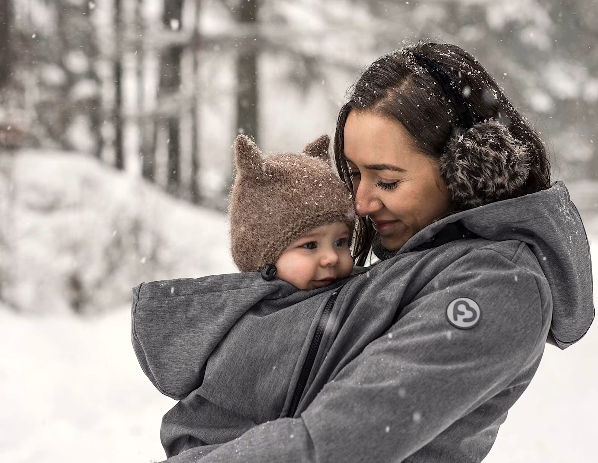 Portear en invierno: ¿Abrigo de porte o cobertor de porteo? - CSC