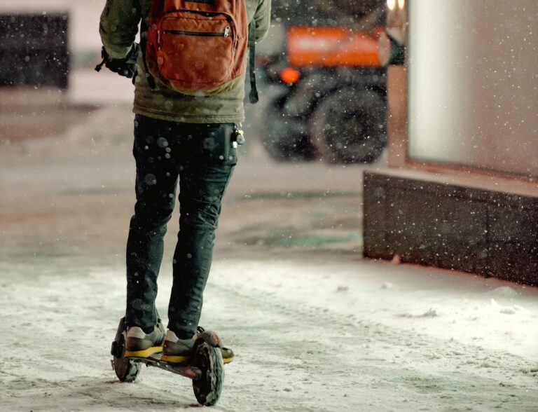 Por qué los niños no deberían usar patinetes eléctricos