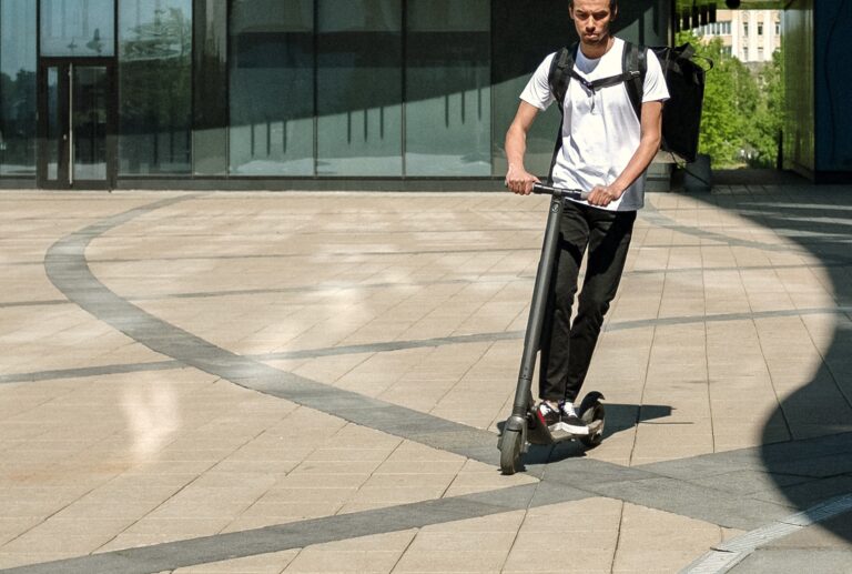 Por qué los niños no deberían usar patinetes eléctricos