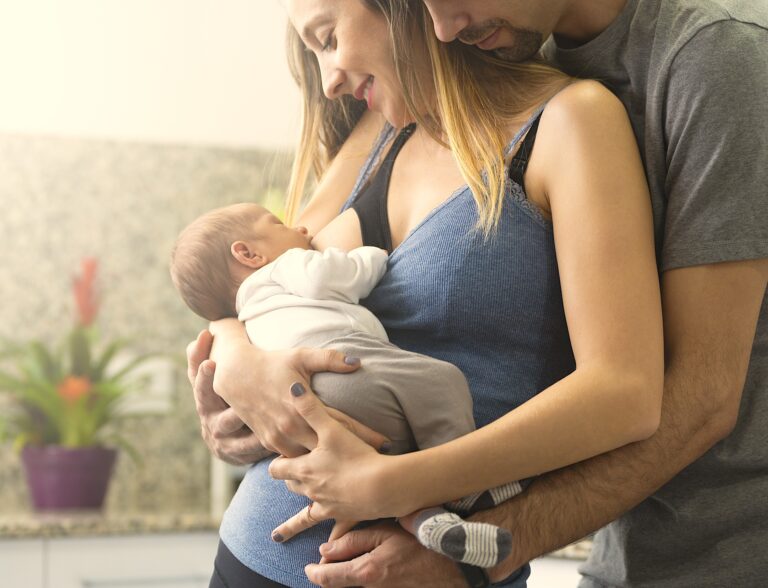 Involucrar a ambos padres en la lactancia materna